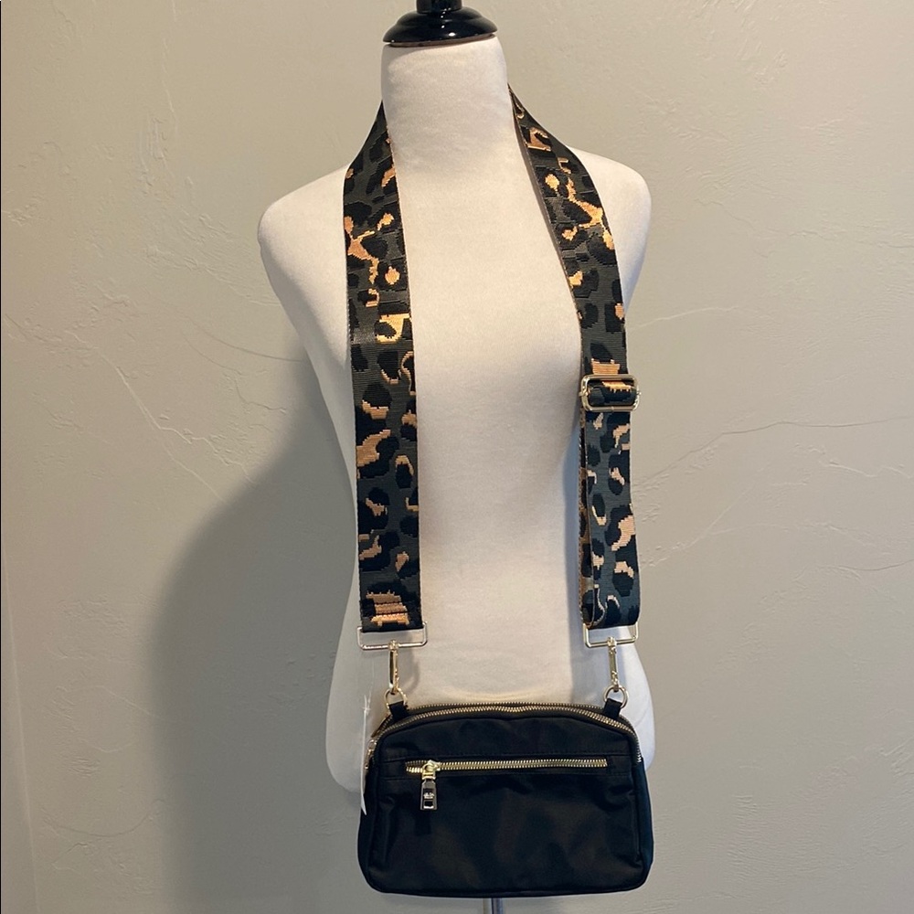 NWT, ladies black nylon purse with 2 different shoulder straps.